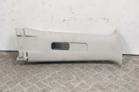 Накладка стойки центральной правой верхняя Nissan X-Trail (T32-Rogue) 2014-2021 769135HA0A (101945)