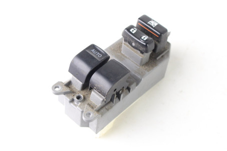 Блок керування склопідіймачами 2 кнопки Toyota Auris 2012-2020 8482002340 (101951)