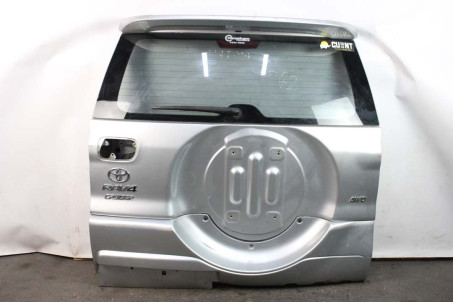 Кришка багажника зі спойлером Toyota RAV-4 II 2000-2005 6700542260 (1267)