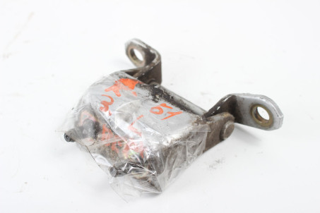 Петля двері задньої лівої верх Nissan Pathfinder (R51) 2006-2014 82401EA000 (16950)