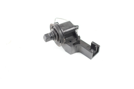 Замок лючка бензобака Nissan Qashqai (J10) 2007-2014 78827ED00B (31989)