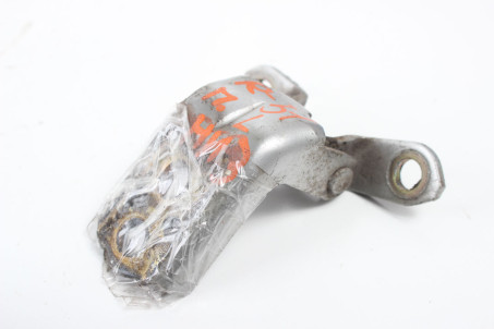 Петля двері передньої лівої низ Nissan Pathfinder (R51) 2006-2014 80401ZB00A (36735)