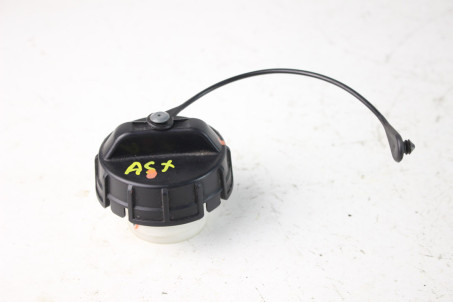 Кришка бака паливного Mitsubishi ASX 2010-2022 1711A014 (44386)