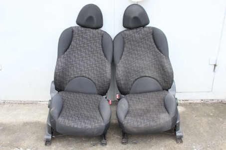 Сиденья передние ткань LHD Nissan Note (E11) 2006-2013 876109U32A (4616)