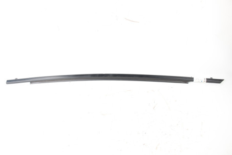 Молдинг стекла двери передний левый Mazda CX-3 2015-2019 D10E-50-650 (50678)