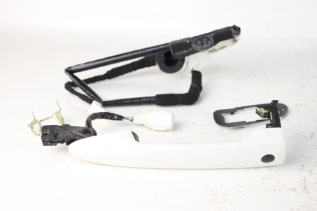 Ручка двері зовнішня ліва передня безключовий доступ Mazda CX-5 (KF) 2017- KB7W5942X (53117)