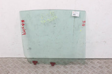 Скло двері заднє праве хетчбек Nissan Almera (N16) 2000-2006 82300BM701 (6019)