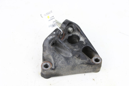 Кронштейн двигуна правий 1.8 Toyota Corolla E16 (E160) 2013-2018 123150T040 / 1231537030 (60495)