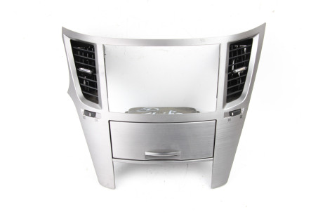 Дефлектор торпедо центральный Subaru Legacy (BM) 2009-2014 66064AJ020/66110AJ020/66110AJ030 (60637)