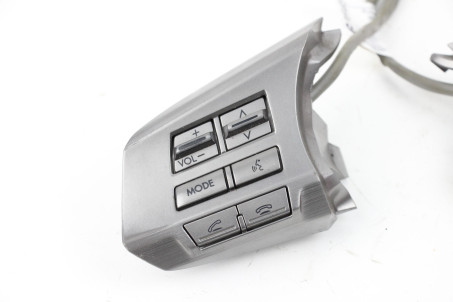 Кнопки управления на руль Subaru Legacy (BM) 2009-2014 83154AJ091 (60649)