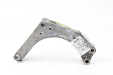 Кронштейн подушки двигуна передній 2.0 Diesel Subaru Legacy (BM) 2009-2014 10042AA010 (61077)