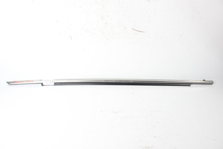 Молдинг стекла двери передний правый дефект Mazda 6 (GJ) 2012-2018 GHP950640E (61153)