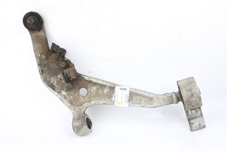 Важіль передній правий Nissan X-Trail (T30) 2002-2007 545008H310 (61260)