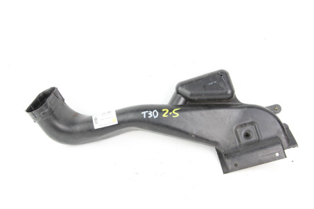 Воздухозаборник 2.0-2.5 Nissan X-Trail (T30) 2002-2007 165568H303 (61364)