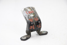 Петля двері передньої правої низ Nissan X-Trail (T30) 2002-2007 804018H700 (61388)