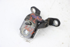 Петля двері задньої лівої верх Nissan X-Trail (T30) 2002-2007 824018H700 (61389)