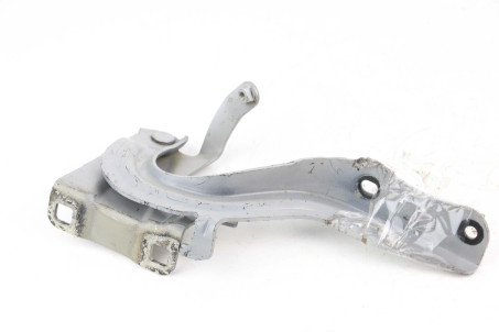 Петля капота ліва Nissan X-Trail (T32-Rogue) 2014-2021 654014BA0A (61664)