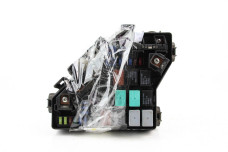 Блок запобіжників двигуна 2.0-2.4 Honda CR-V (RE) 2006-2012 38250SWA003 (61775)