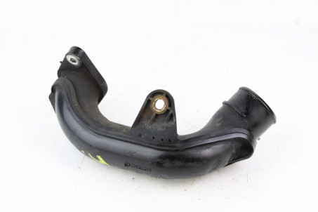 Патрубок интеркулера правый 2.2 TDI Mazda 3 (BM) 2012-2018 SH1213330B (61962)