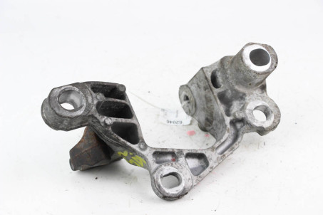 Кронштейн КПП 2.2 TDI Mazda 3 (BM) 2012-2018 KD623908Y (62046)