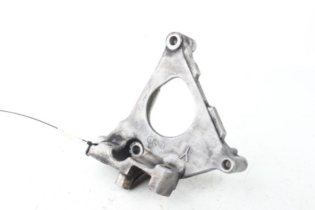 Кронштейн подушки двигуна правий 2.2 Diesel Nissan X-Trail (T30) 2002-2007 112318H800 (62359)