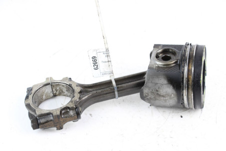 Шатун вместе с поршнем 2.2 Diesel Nissan X-Trail (T30) 2002-2007 A2010ES60A (62669)