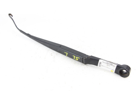 Держатель дворника левый Kia Sportage (SL) 2010-2015 983103U000 (62760)