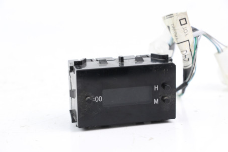 Годинник Toyota Corolla E16 (E160) 2013-2018 8391012630 (63039)