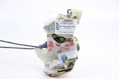 Замок двери задний правый электр 2pin Nissan X-Trail (T30) 2002-2007 82502AA210 (63164)