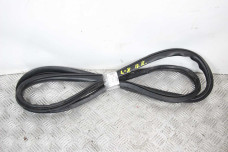 Ущільнювач двері передньої правої Mitsubishi Lancer X (CY) 2007-2013 5725A034 (63201)