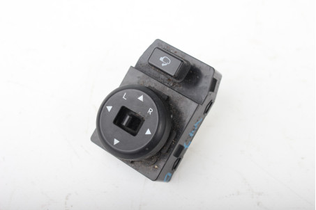 Блок управления зеркалами с функцией складывания Kia Sorento (XM) 2009–2015 935742P510 (63232)