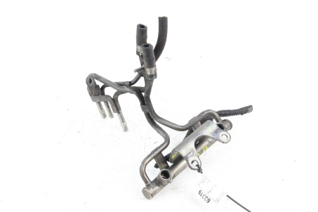 Рампа паливна ліва 2.5 Subaru Outback (BP) 2003-2009  (63319)