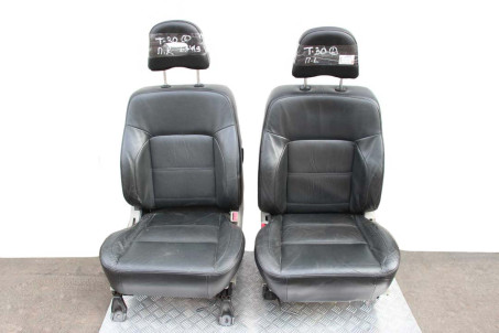 Сиденья передние кожаные LHD Nissan X-Trail (T30) 2002-2007 870008H800 (63419)