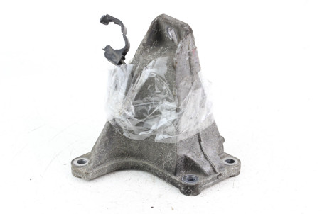 Кронштейн подушки двигуна RH 2.4 Suzuki Grand Vitara (JB) 2006-2017 1164180K00 (63579)