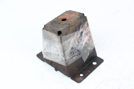 Кронштейн усилителя бампера передний левый верхний -03 Nissan X-Trail (T30) 2002-2007 852138H300 (63849)