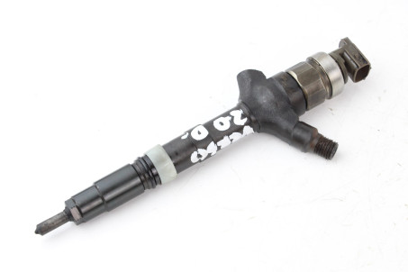 Форсунка електро 2.0 Diesel Toyota Corolla Verso 2004-2009 236700G010 (63938)