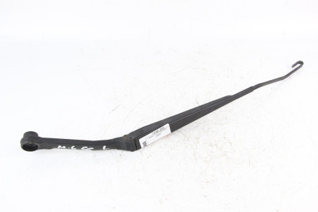 Держатель дворника левый Mazda 6 (GG-GY) 2003-2007 GJ6A67321A (63968)