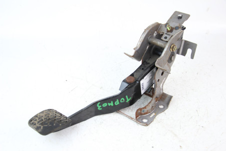 Педаль тормоза Mazda 6 (GG-GY) 2003-2007 GJ6A43300B (64042)