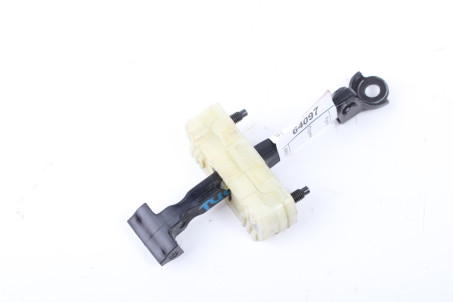 Обмежувач двері задній правий Hyundai Tucson (NX4) 2020- 77990N9000 (64097)