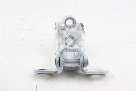 Петля двери задней левой низ Hyundai Tucson (NX4) 2020-  (64313)