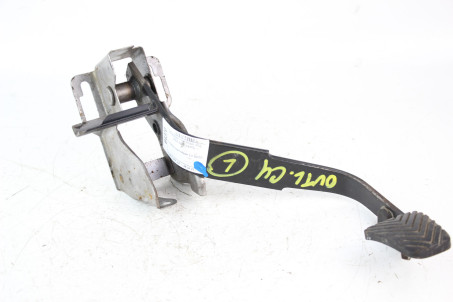 Педаль сцепления 2.0 МКПП Mitsubishi Outlander (CU) 2003-2008  (64370)