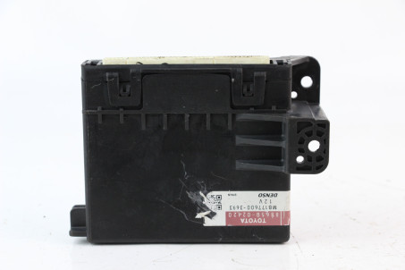 Блок керування кондиціонером Toyota Auris 2006-2012 8865002420 (64381)