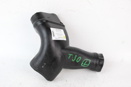 Патрубок повітряного резонатора 2.0 Nissan X-Trail (T30) 2002-2007 165558H303 (64541)