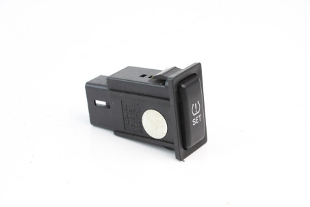 Кнопка SET Toyota RAV-4 II 2000-2005 8474642020 (64694)