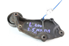 Кронштейн натяжного ролика 2.5 TDI Mitsubishi L200 2005-2015 4450A172 (64735)