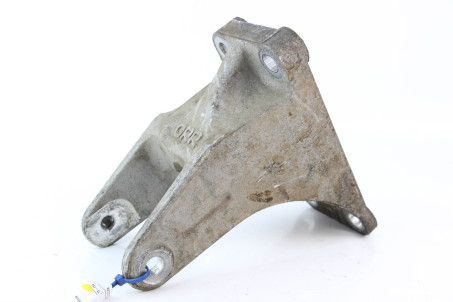 Кронштейн двигуна задній Nissan Leaf 2010-2017 113333NA0A (64831)