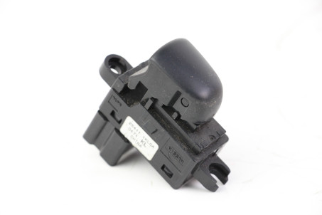 Кнопка склопідіймача одиночна задня Nissan Leaf 2010-2017 254111KL0A (64921)