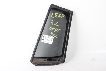 Скло двері задньої лівої (кватирка) оригінальне тонування Nissan Leaf 2010-2017 822213NC0A (64933)