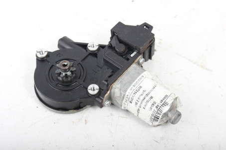 Моторчик склопідіймача задній правий 2 pin Nissan Leaf 2010-2017 82731CV01B (64946)