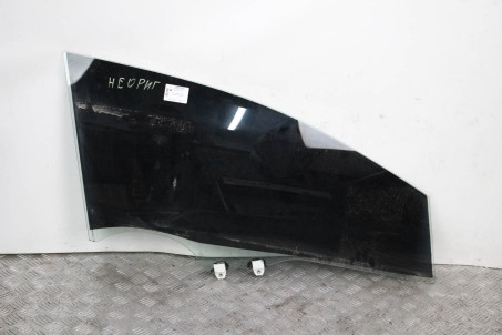 Скло двері переднє праве Honda Civic 4D (FD) 2006-2011  (65130)